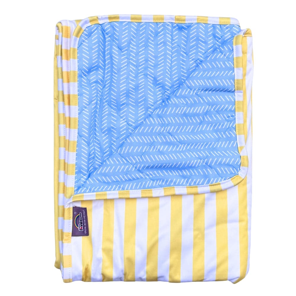 Colourful Little Lovebum grow-with-me mat